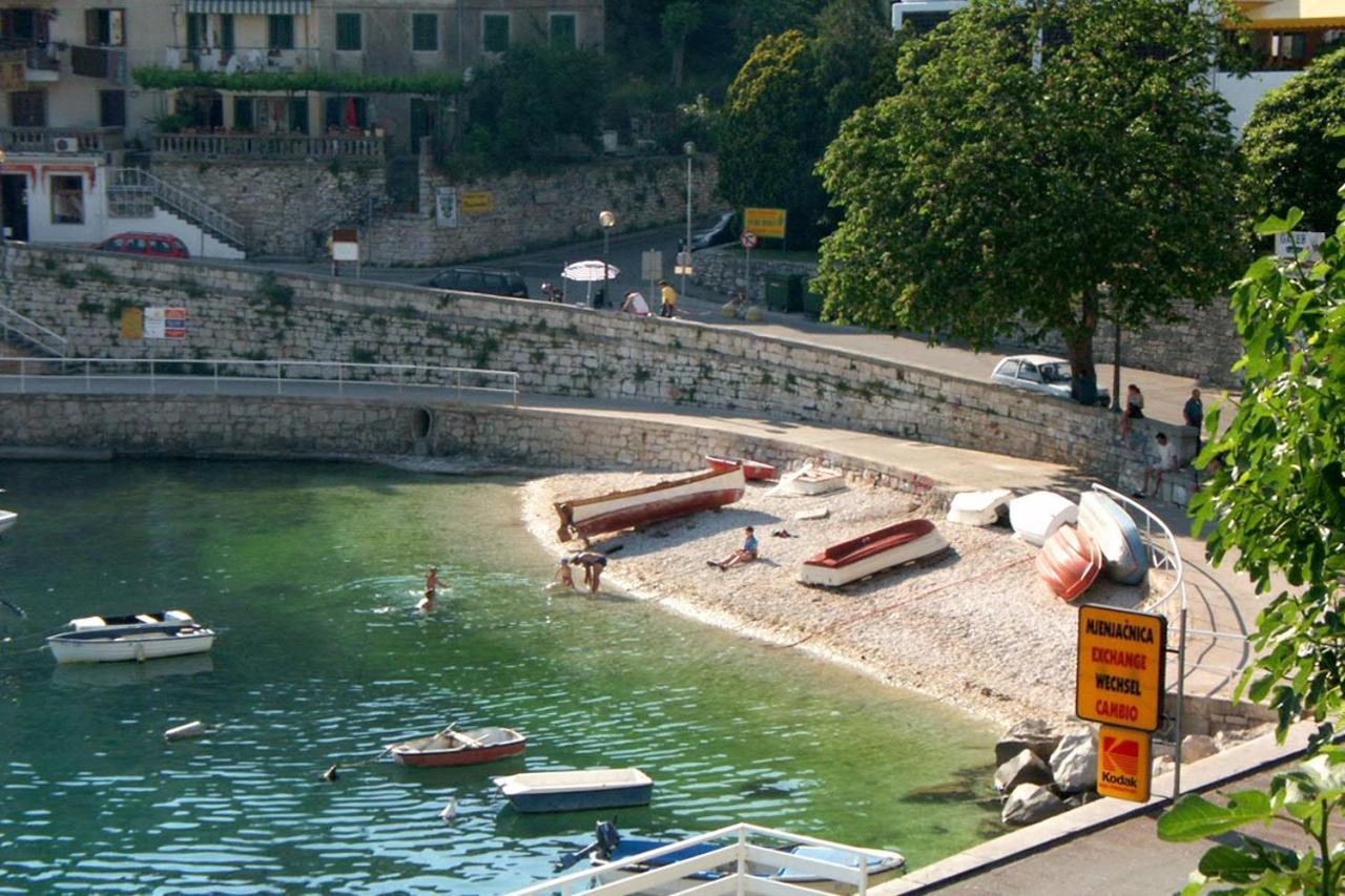 Apartments And Rooms With Parking Space Rabac, Labin - 12368 Buitenkant foto