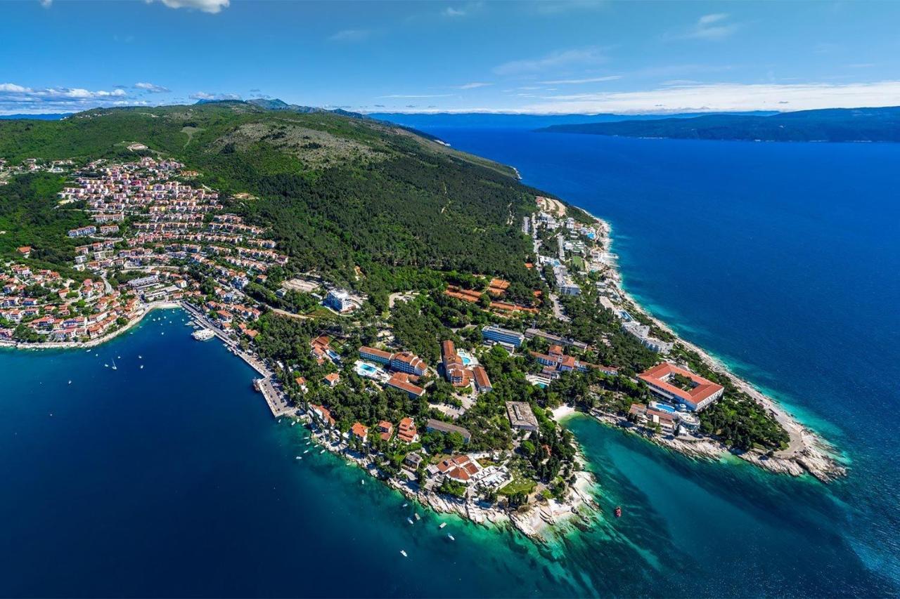 Apartments And Rooms With Parking Space Rabac, Labin - 12368 Buitenkant foto